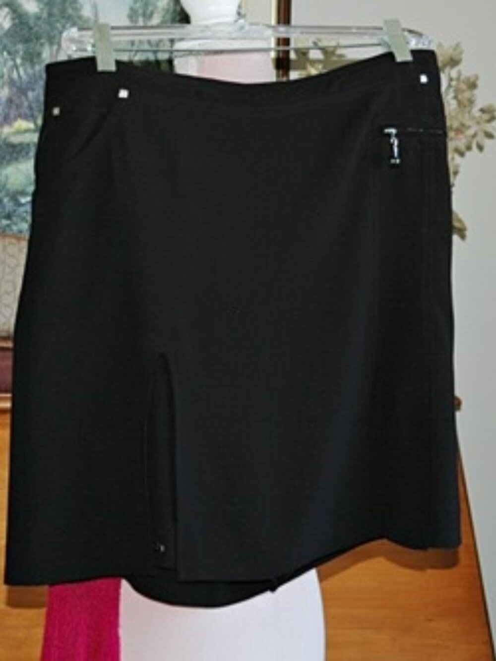 LARGE: Black Classic Skort.  Brand: Jamie Sadock